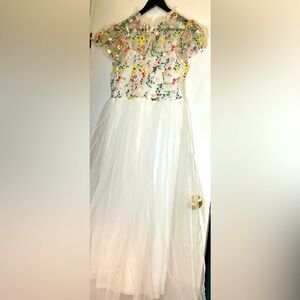 SHEIN Floral Embroidered White Long Formal Gown
